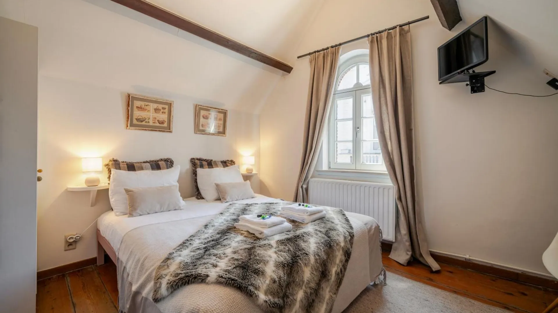 Apartment Het Geerwijn - Gastensuite In Hartje Brugge